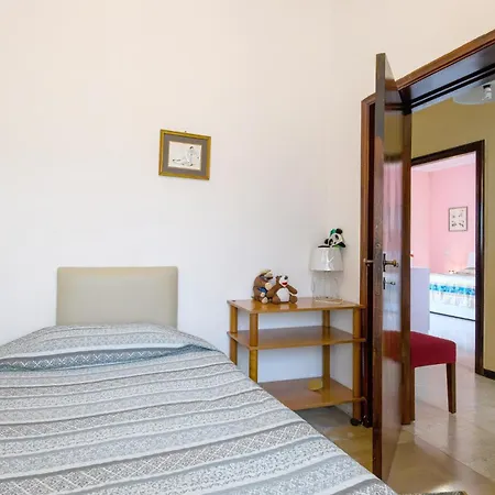 Apartment In Marina Di Sant'angelo With Wifi